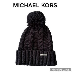 MICHAEL KORS women Cable Knit Pom Pom Beanie Black winter Hat